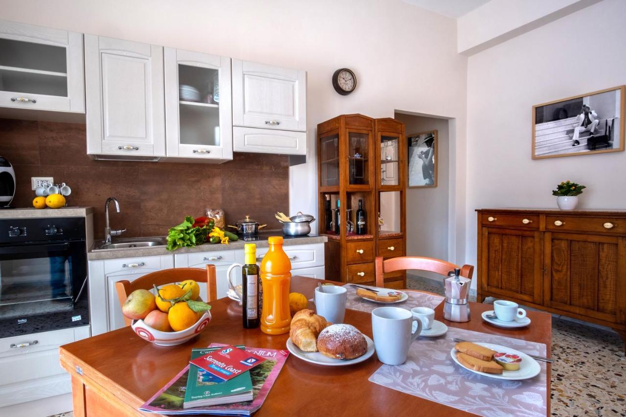Appartement Casa De Curtis Sorrente Extérieur photo