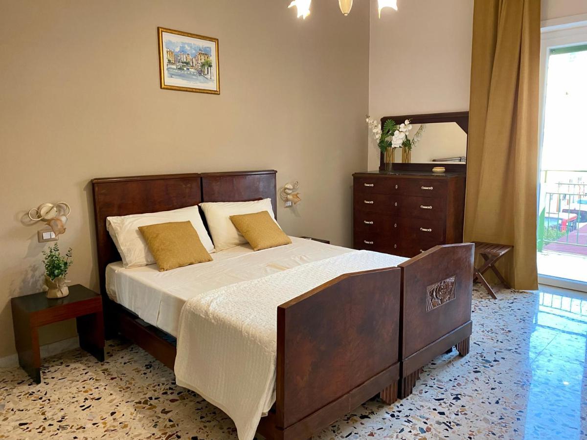 Appartement Casa De Curtis Sorrente Extérieur photo